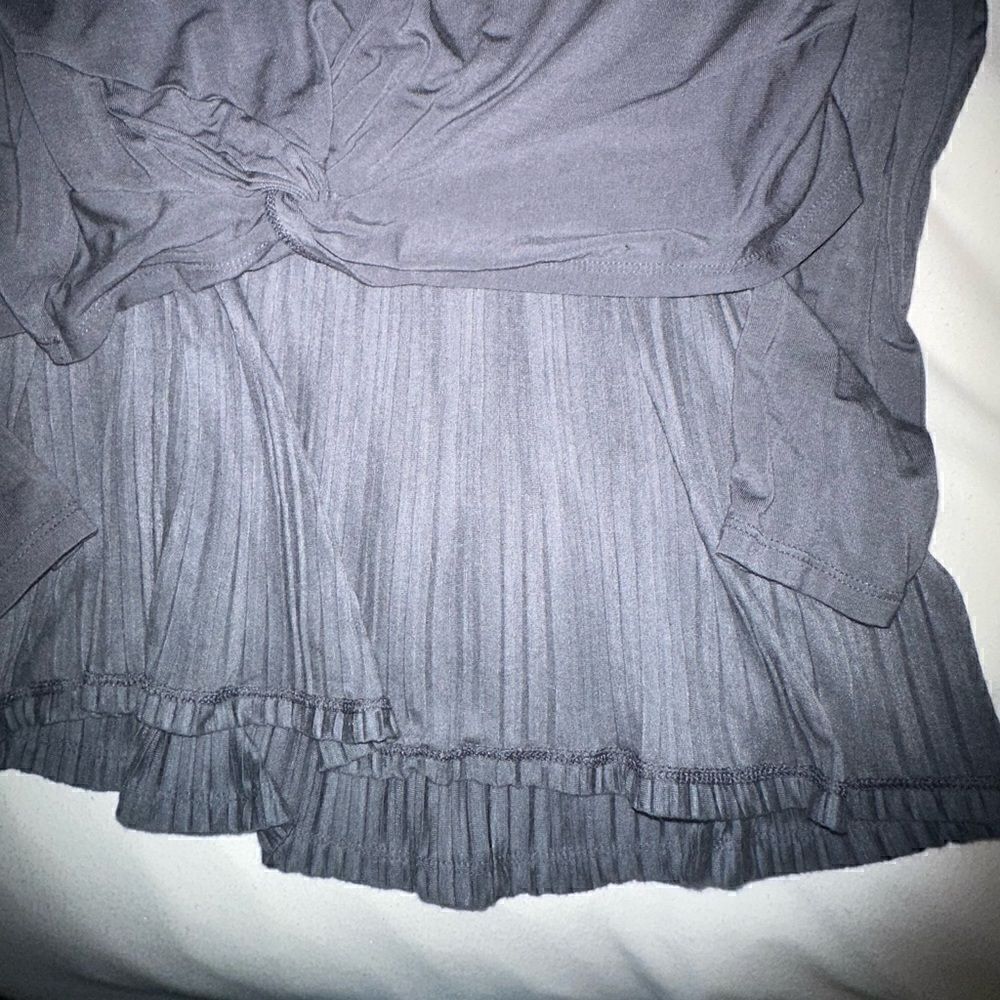 Express Grey Medium  Top - Picture 2 of 3